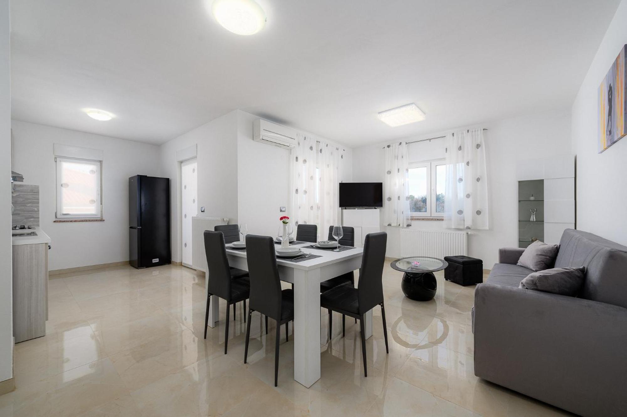 Stancija Amorozo 5 - Apartment N. 7 Poreč Exteriör bild