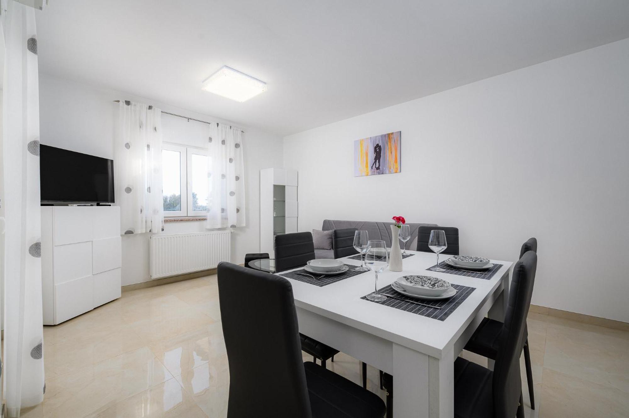 Stancija Amorozo 5 - Apartment N. 7 Poreč Exteriör bild