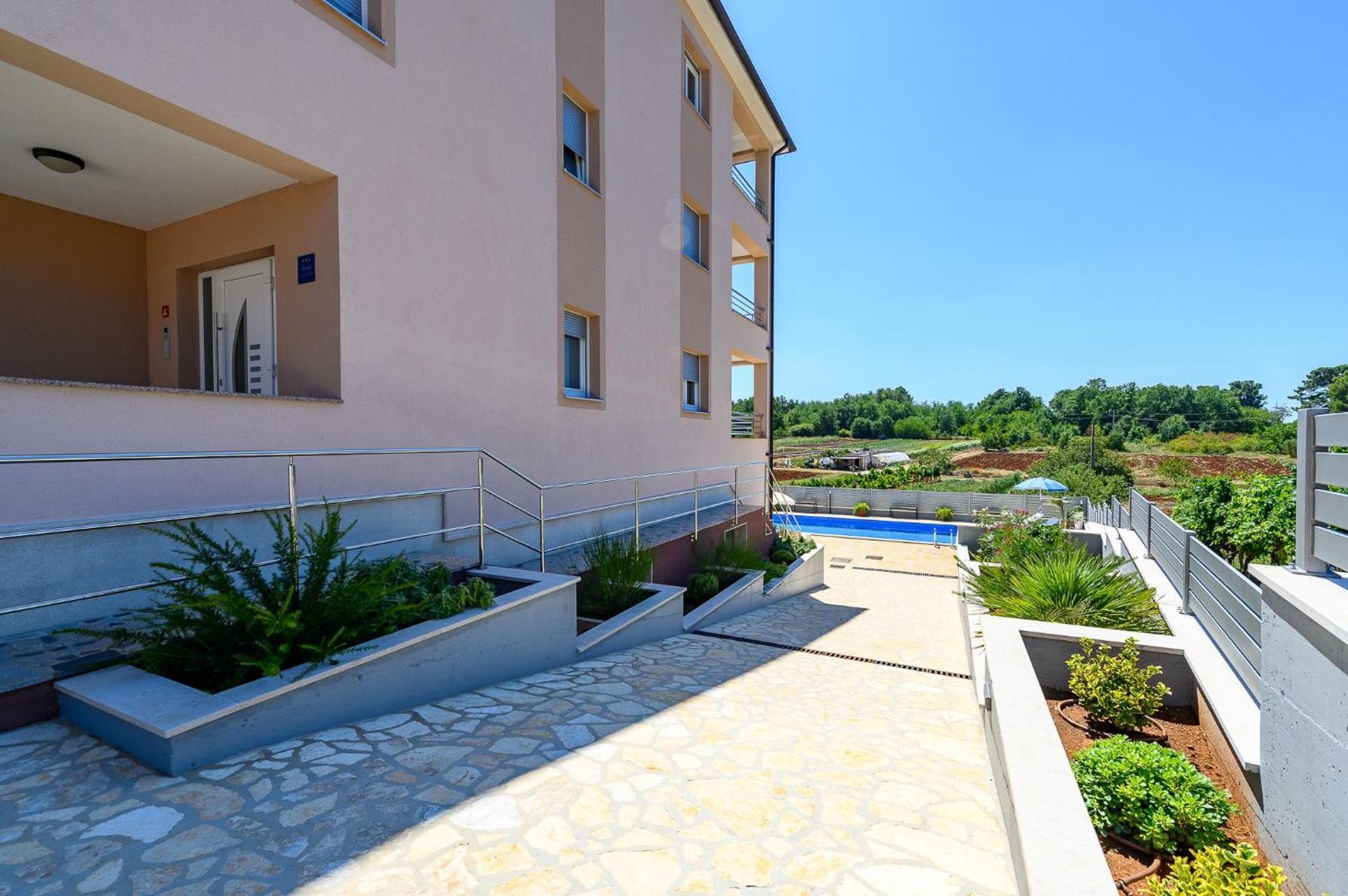 Stancija Amorozo 5 - Apartment N. 7 Poreč Exteriör bild